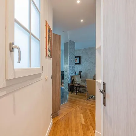 Le Parisien ~ Champs Elysees ~ Metro Appartamento Neuilly-sur-Seine
